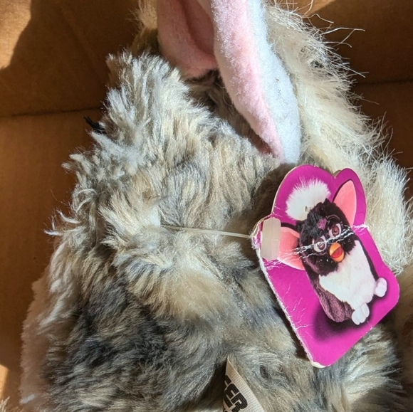 Furby Limited Edition Bundle Vintage Toys 1998 1st Gen 1999 2ndGen Christmas NWT - Picture 8 of 16